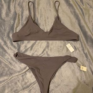 Pō swim by Ava Frati